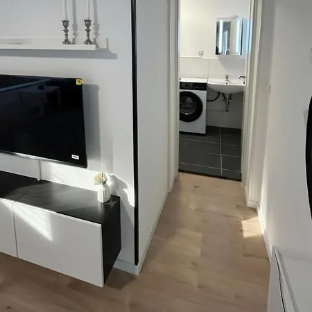 Cozy Top-floor Apt. 3 - Apolonialiving Appartamento *