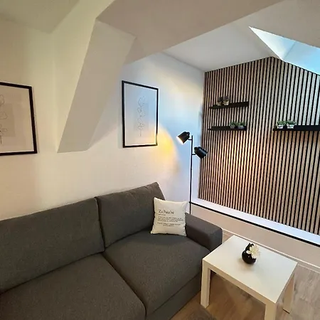 Apartamento Cozy Top-floor Apt. 3 - Apolonialiving *