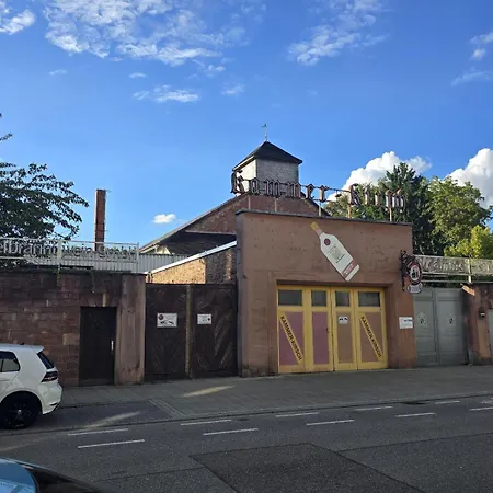 Top-floor Hideaway For Two In Karlsruhe-mühlburg - Apolonialiving - Apt3