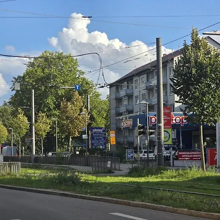 Apartamento Top-floor Hideaway For Two In Karlsruhe-mühlburg - Apolonialiving - Apt3